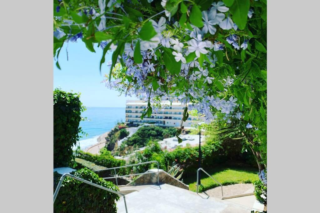 Amazing Frontline Sea Views Studio Apartment Castillo Del Vigia Торремолинос Экстерьер фото