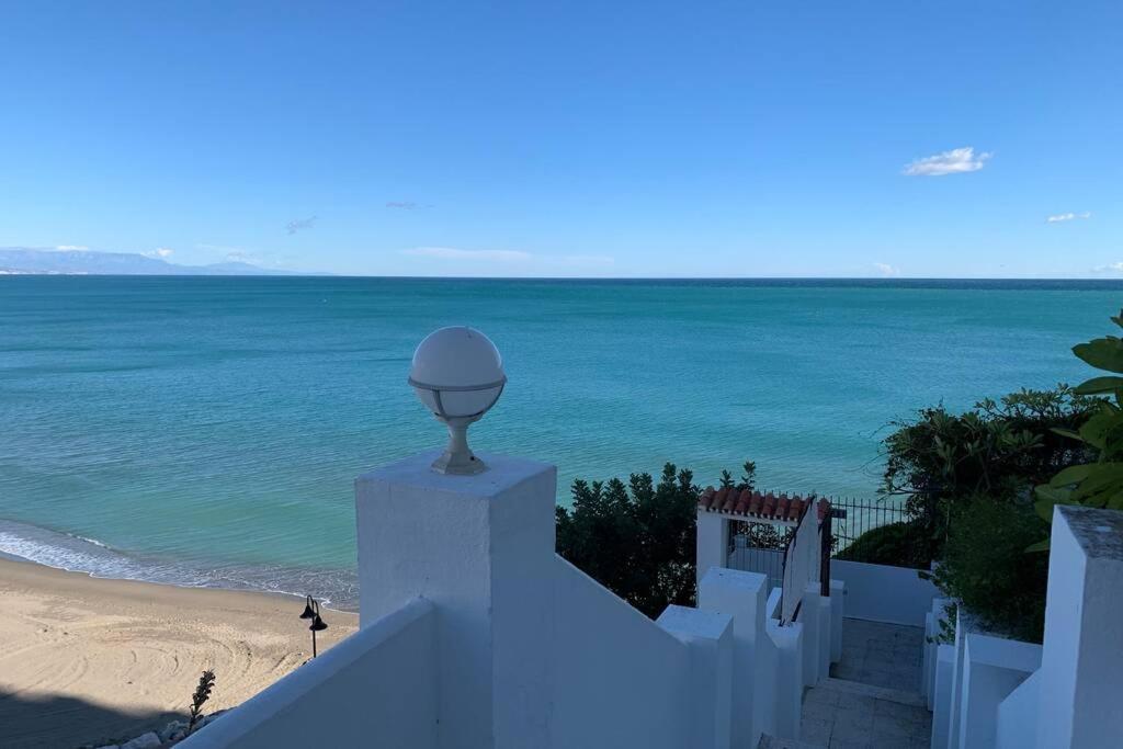 Amazing Frontline Sea Views Studio Apartment Castillo Del Vigia Торремолинос Экстерьер фото