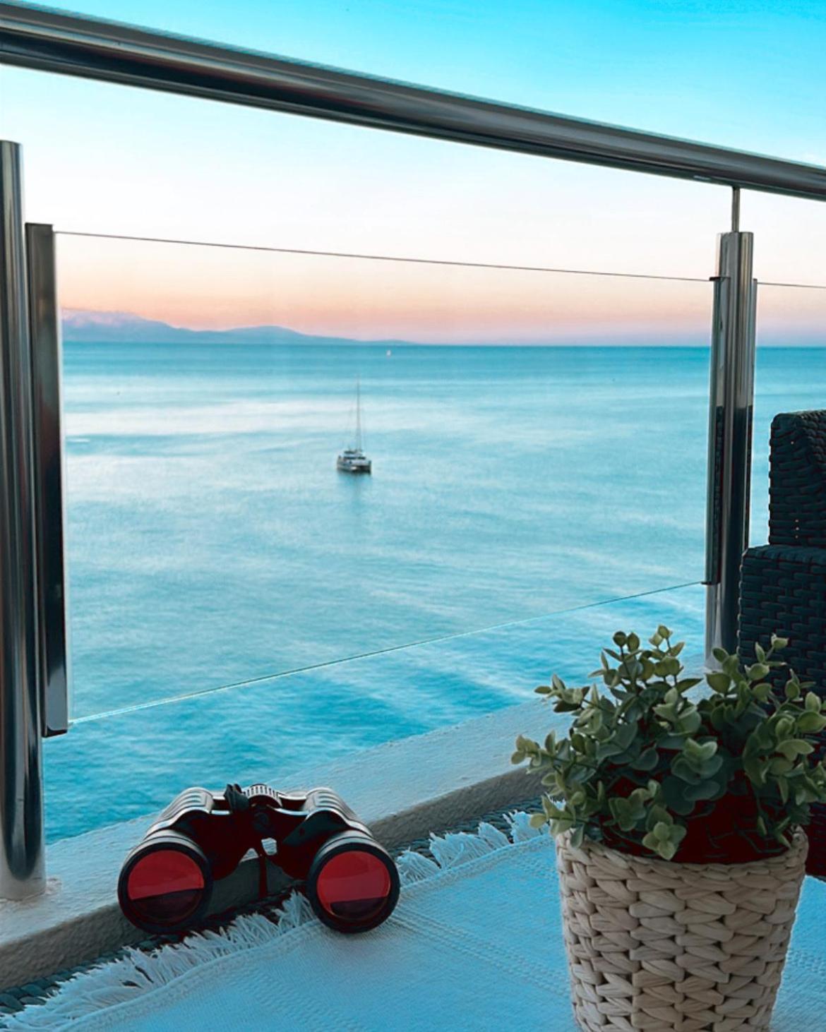 Amazing Frontline Sea Views Studio Apartment Castillo Del Vigia Торремолинос Экстерьер фото