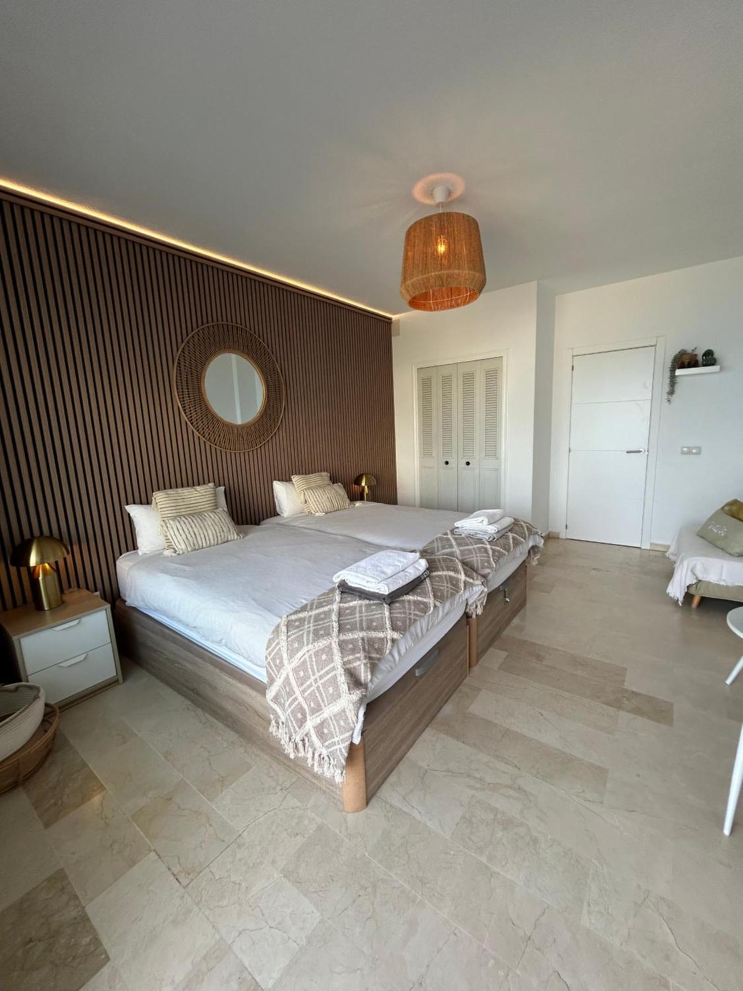 Amazing Frontline Sea Views Studio Apartment Castillo Del Vigia Торремолинос Экстерьер фото